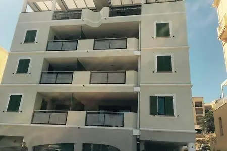 Superbe T2/3 - Terasse - Parking Calvi (Corsica)